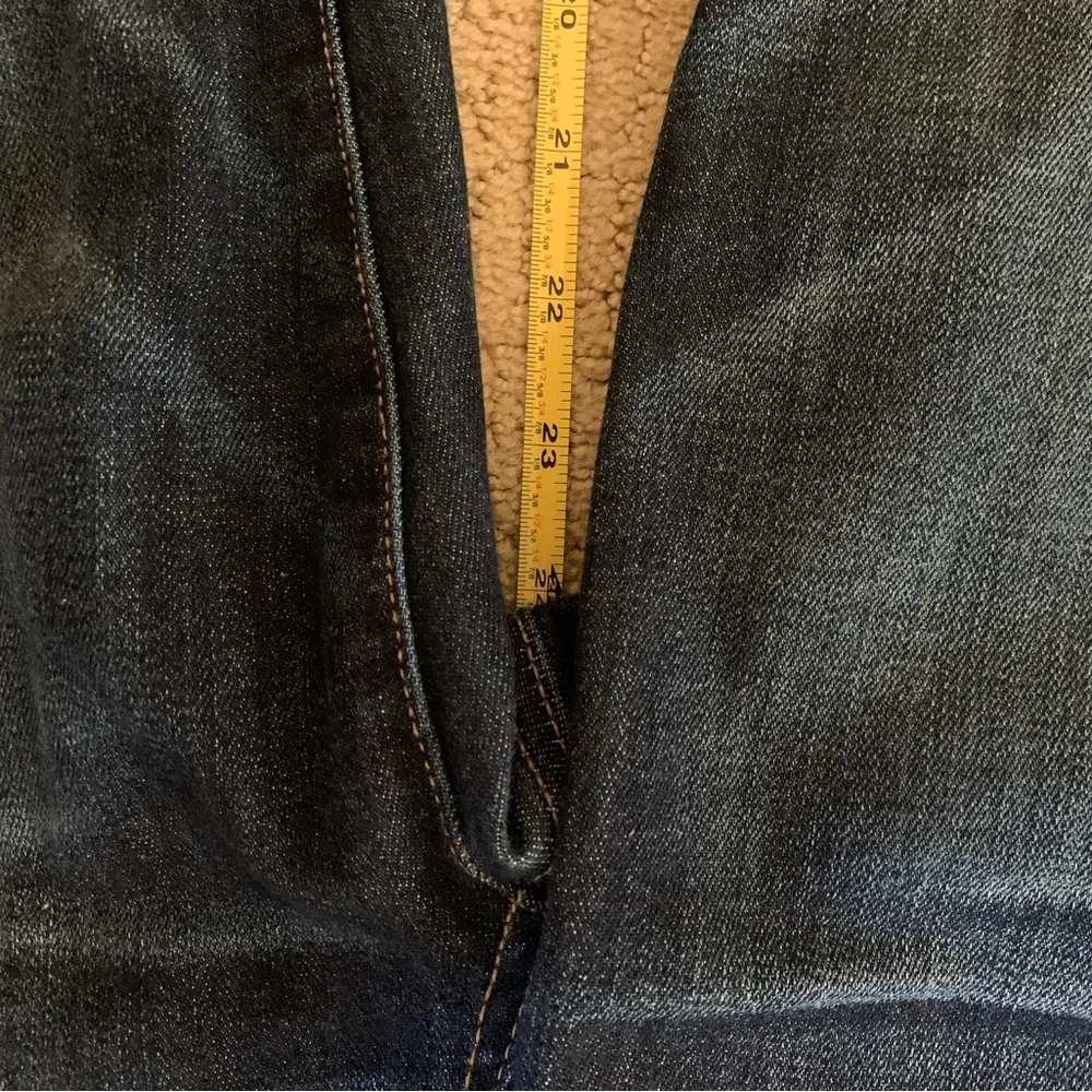 American Eagle Distressed Skinny Jeans - Picture 13 of 16